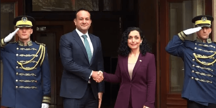 Takoi kryediplomatin irlandez, Osmani: Konfirmim i gatishmërisë për bashkëpunim më të fortë