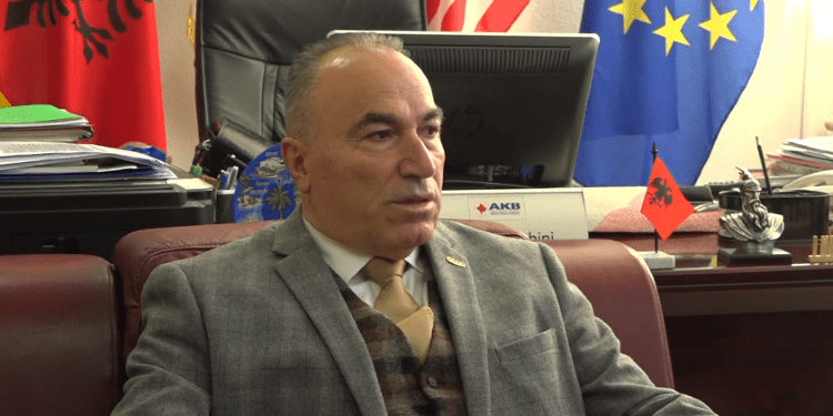 Shahini: Kosova për herë të parë jeton me një atmosferë sanksionuese
