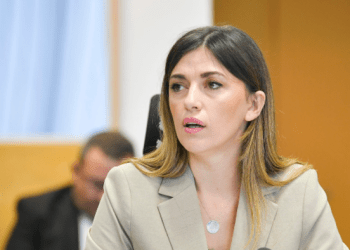 Haxhiu kujton 34 vjetorin e vdekjes së Elfete Humollit