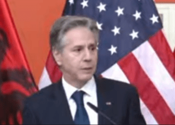 Piramida e Tiranës, Blinken: Kjo ndërtesë u rindërtua me investimin e fondit shqiptaro-amerikan