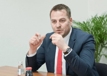 Muja-BE-së: Askush nuk po i hedh bezinë zjarrit