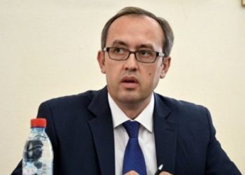 Hoti-Kurtit: Mund t’i thuash jo dialogut në Bruksel për dinarin, por pastaj nuk mundesh