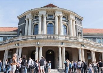 Në Hamburg gjuha shqipe si lëndë e pavarur në sistemin shkollor