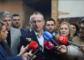 “VLEN”, bashkohet opozita shqiptare në Maqedoninë e Veriut