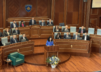 Presidentja e vendit: Sot përulemi para brezave që iu dedikuan lirisë