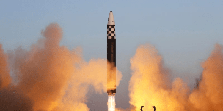 Koreja Veriore kryen testime të reja raketore