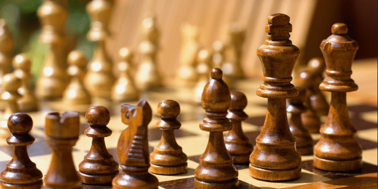 8 vjeçari nga Singapori mposht një mjeshtër të madh në shah