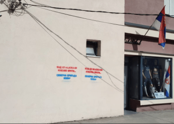 Në 4 komunat veriore të Kosovës grafite të reja me nënshkrim të Brigadës së Veriut