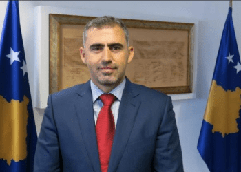 Me 40 vota të delegatëve në krye të OAK-së u zgjodh avokati Besnik Berisha