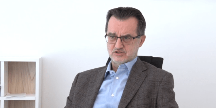 Agani: Çështja e dinarit dhe largimi i tij ka të bëjë edhe me rrumbullakimin e sovranitetit financiar