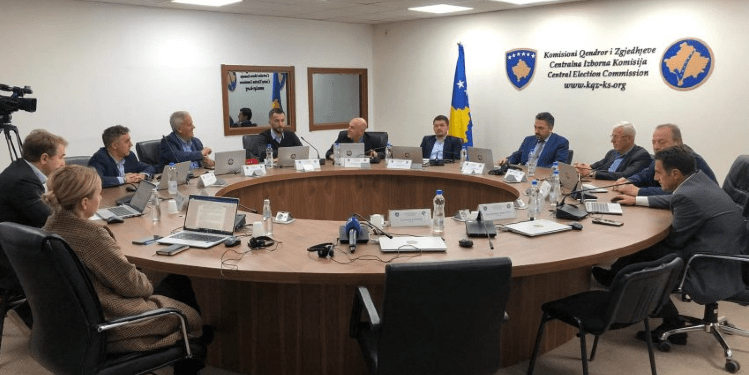 Me 9 vota pro, KQZ miraton shkurtimin e afateve të rregullta zgjedhore