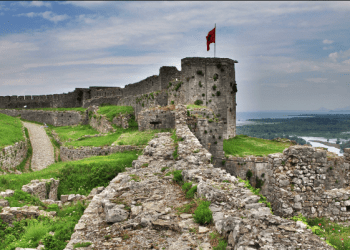 Kështjella Rozafa, monumenti historik më antik