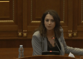 Kica-Xhelili-Qeverisë: Pse po ju pengon komisioni hetimor parlamentar nëse s’keni asgjë për të fshehë?
