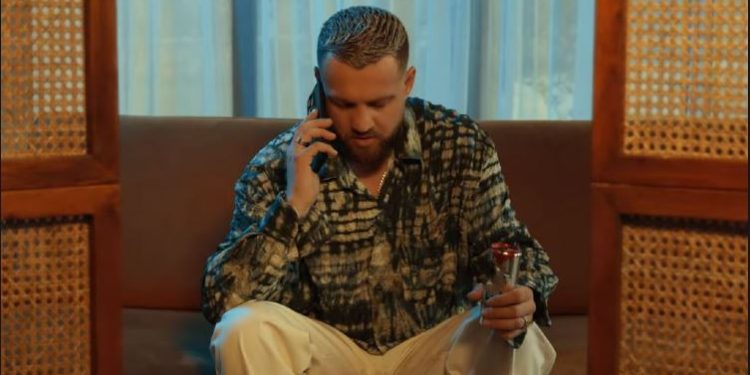 Luiz Ejlli publikon këngën e re ritmike ”Kce”