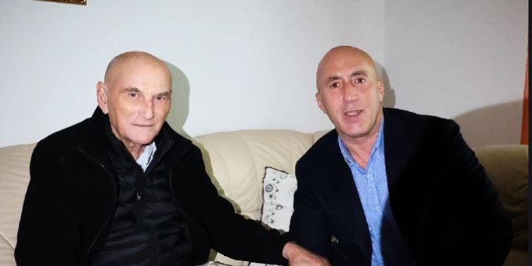 Vdes veterani Musë Krasniqi, reagon Haradinaj: Me luftën heroike ka nderuar gjithë kombin