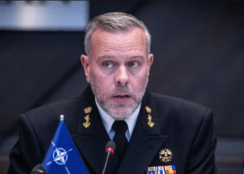 Në Kiev, Bauer bëri thirrje që paketat e rëndësishme të ndihmës të dërgohet me shpejtësi