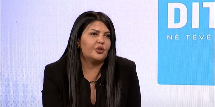 Krasniqi për Kurtin: Nga parimet me të cilat ka ardhur në pushtet është duke i shkel secilën