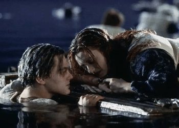 Nuk do ta besoni për sa dollarë u shit në ankand copa e drurit nga paneli i Titanikut