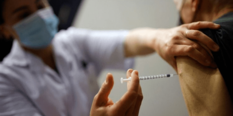 62 vjeçari nga Gjermania, vaksionohet 217 herë kundër koronavirusit