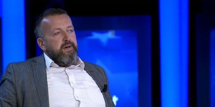 Hoxha: Kurti ka qenë i atakuar sidomos nga Bashkësia Ndërkombëtare