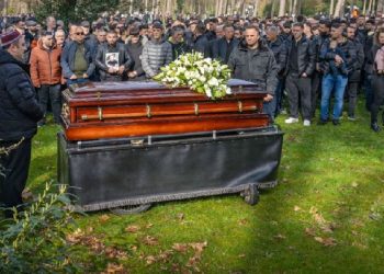 Lamtumira e fundit, Varroset boksieri kosovar në Gjermani