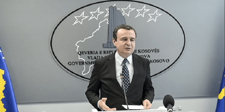 Mirëpret inspektorët shëndetësorë e farmaceutikë, Kurti: Trefish më shumë inspektorë në fushën e shëndetësisë