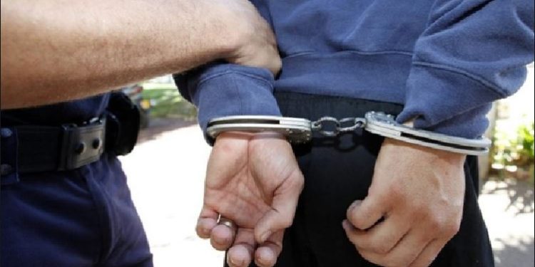 U raportua në polici nga 3 gra për kanosje verbale , arrestohet ferizajasi
