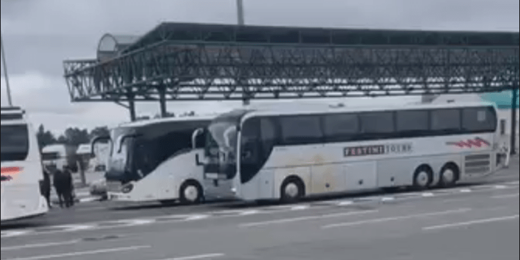 Lirohen qytetarët e bllokuar në kufirin Serbi-Kroaci