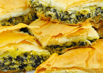 Byrek me lëpjeta dhe pazi, shije si nga duart e gjysheve