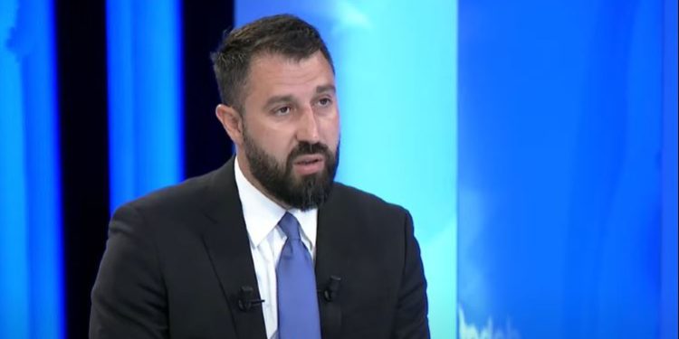 Krasniqi: Mbi 40 serbë nga Leposaviqi biseduan me Kurtin për shqetësimet e tyre