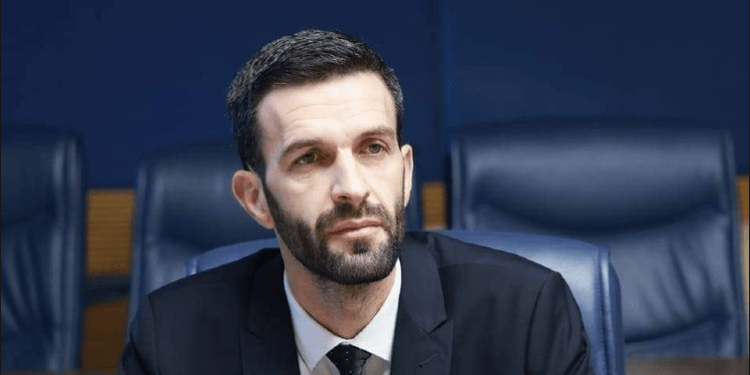 Rrahmani: Kurrë dhe me asnjë çmim nuk do të votoj ligje që cenojnë familjen