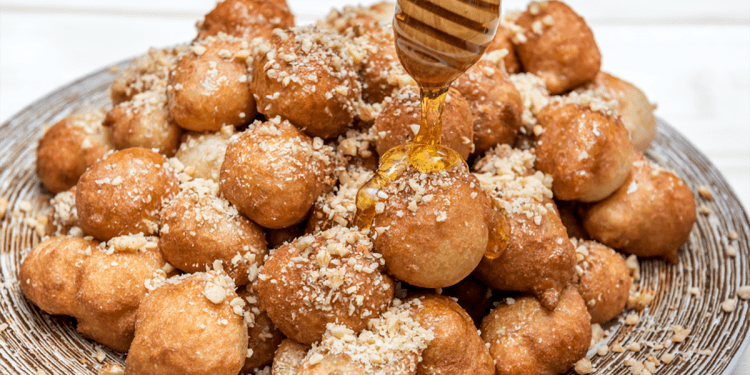 Petullat e ëmbla të shtëpisë me arra, plot aromë dhe shije