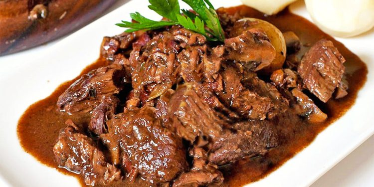 Tasqebap shtëpie në furrë, receta me shijen më të mirë