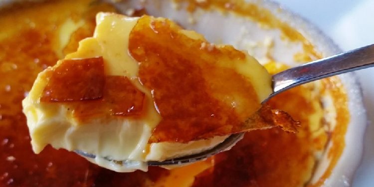 Recetë: Krem karameli me mjaltë, shije më të mirë ska!