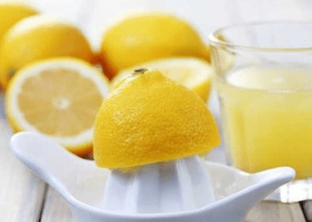 A i dini këto efekte të lëngut të limonit në funksionin e mëlçisë?