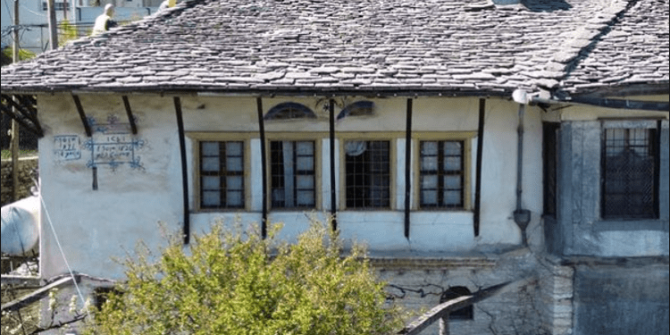 Shqipëri, përfundon restaurimi i sprethit të banesës Polo Zoica, Monument Kulture i kategorisë së parë