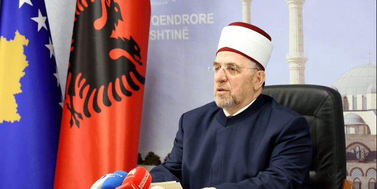 Tërnava uron besimtarët myslimanë: Gjatë festës së Bajramit, fryma e fqinjësisë zgjerohet