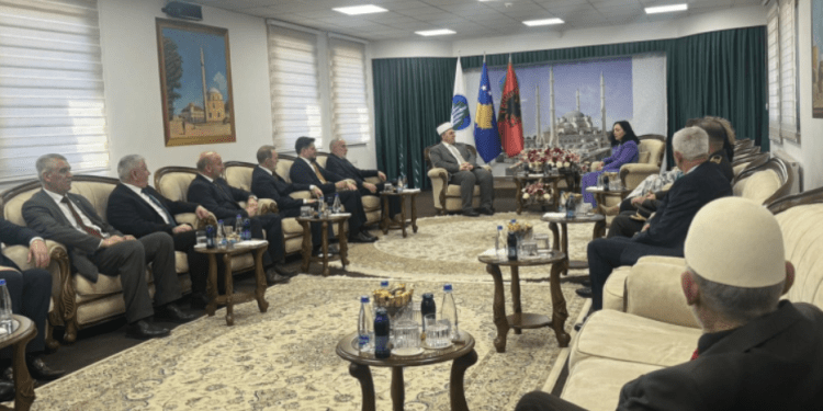 Viziton BIK, Osmani: Dua t’i falënderojë për bashkëpunimin edhe kryemyftiun edhe bashkëpunëtorët e tij