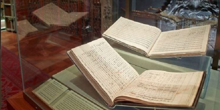 Simfonia e 9-të e Bethovenit shfaqet për publikun