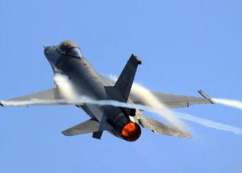 Tajvani detekton dhjetëra avionë luftarakë të Kinës përreth ishullit