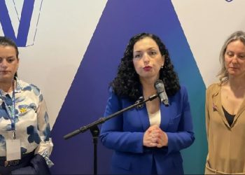 Osmani për vrasjen e gruas nga bashkëshorti në Pejë: Ky fenomen i tmerrshëm po e plagos shoqërinë