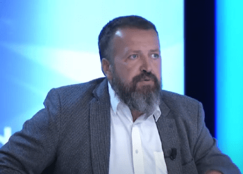 Hoxha: Përfshirja e Kurtit në Maqedoninë e Veriut e dëmshme për partitë opozitare shqiptare