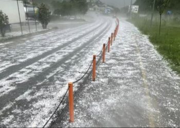 Breshëri i madh mbulon rrugët në Han të Elezit