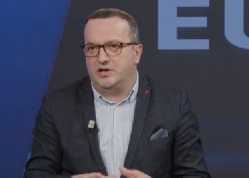 Hashani: Kurti është vetëm kryeministër i Mitrovicës së Veriut