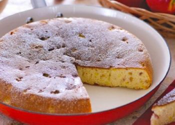 Kek me pjeshkë, shije fantastike