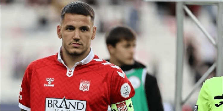 Zyrtare: Manaj largohet nga Sivasspor