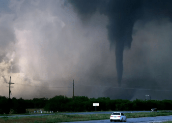 Rreth 9-të persona të vdekur nga tornadot në SHBA