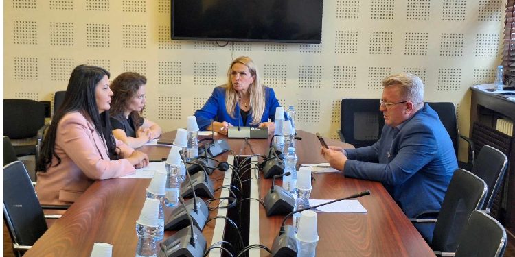 Nuk mbahet mbledhja e Komisionit Hetimor Parlamentar, mungojnë deputetët e pozitës