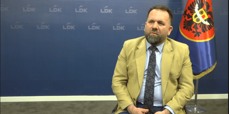 Rukiqi: Rruga e vetme për zgjedhje është dorëheqja e Kurtit