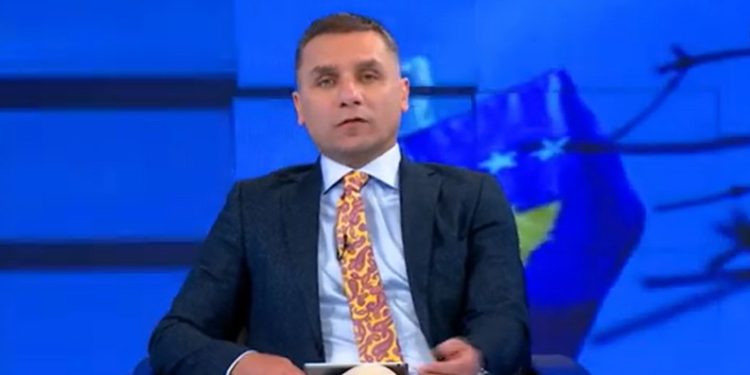 Kelmendi: Thaçi iu përgjigj Speciales, e “dikush tjetër” ia nxin fytyrën Kosovës si mosrespektues gjykate